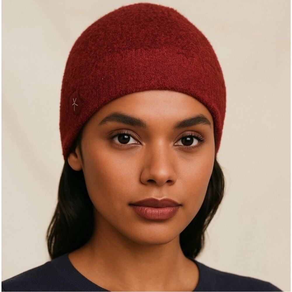 Barefoot Dreams Women's Crimson Redwood Cozychic Lite Confetti Beanie NWT - Picture 1 of 4